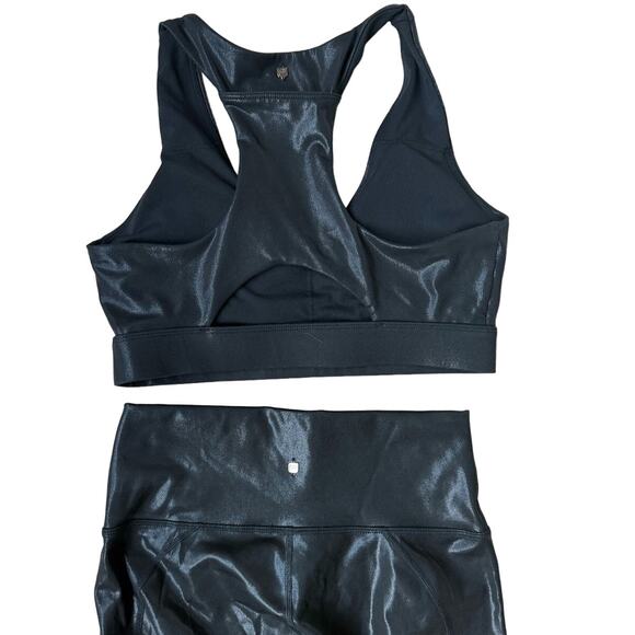 $150 Fabletics Shiny Black Foil 2-Piece Bra/Leggings Extend Workout Set - S - Picture 6 of 6
